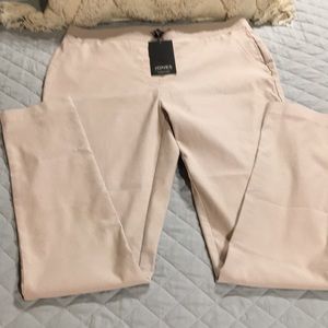 Jones New York Long Pants. New. Size Medium